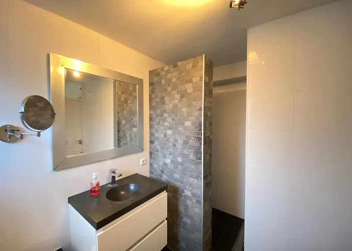 Ooghduyne 246 * Юлианадорп